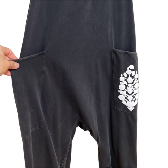 Free people black onesie with large logo! New without tags! Size XS - Picture 2 of 2